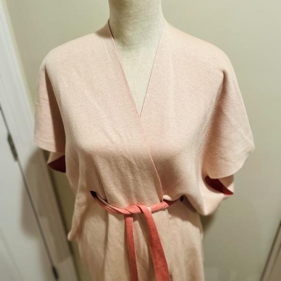 NWT Loft pink and tan reversible belted poncho Size M/L - Picture 4 of 6
